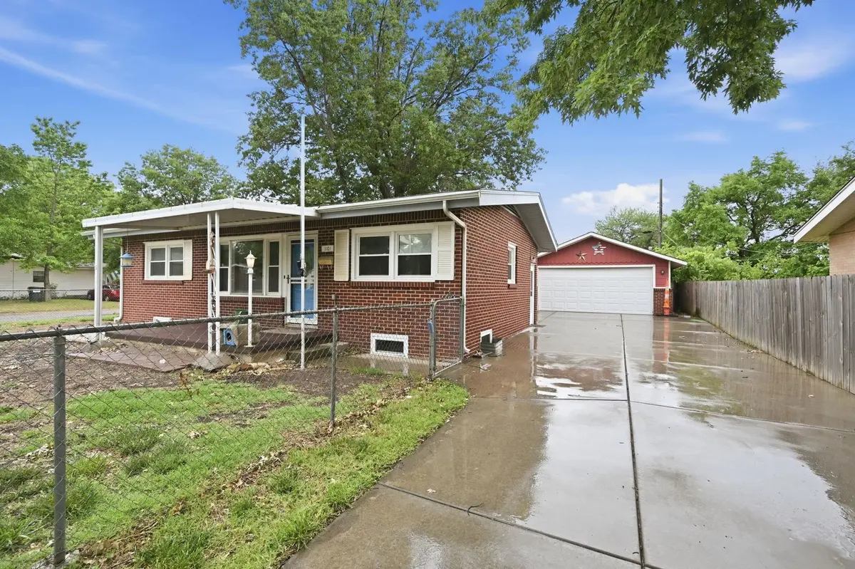 1101 W 4th St, Haysville, KS 67060