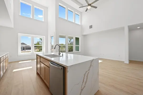 6413 McMurtry ST, Austin, TX 78747