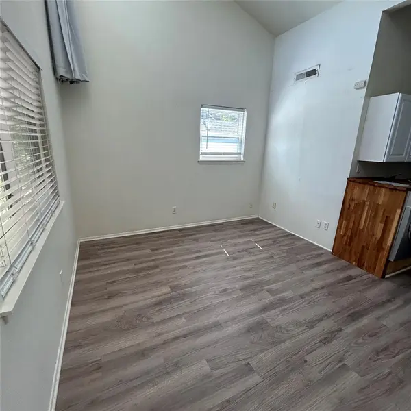 1106 W 22nd ST #8, Austin, TX 78705