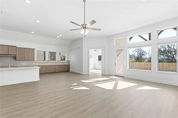 1800 Scenic Heights LN, Georgetown, TX 78628