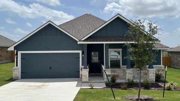 413 Creekfall RD, Burnet, TX 78611