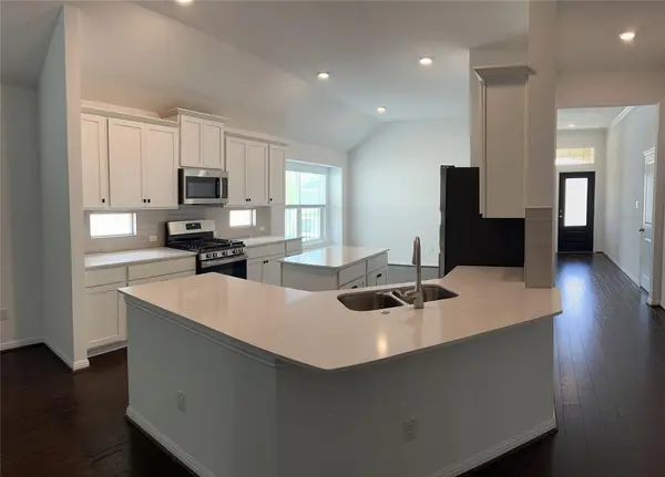 521 Panzano DR, Georgetown, TX 78628