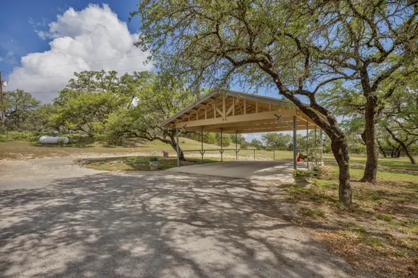 1912 S Us Highway 281 HWY, Johnson City, TX 78636
