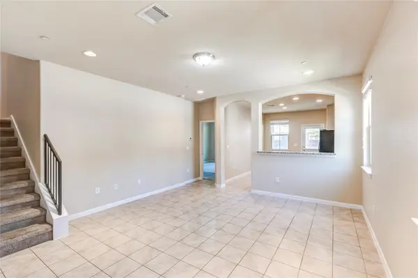 2880 Donnell DR #1704, Round Rock, TX 78664