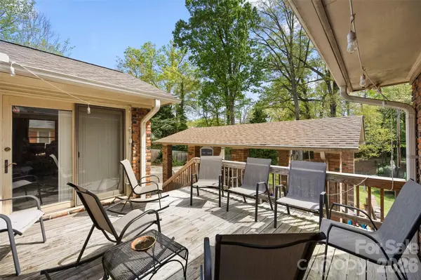 828 N 6th ST, Albemarle, NC 28001