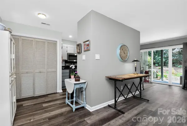 9232 Kings Canyon DR, Charlotte, NC 28210