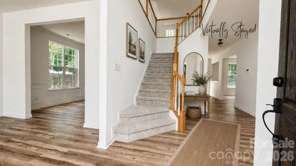 12519 Wandering Brook DR, Charlotte, NC 28273
