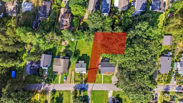 77 Trotter PL, Asheville, NC 28806