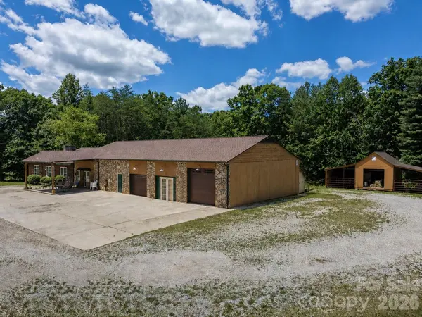 2269 Lee Roy LN, Lenoir, NC 28645