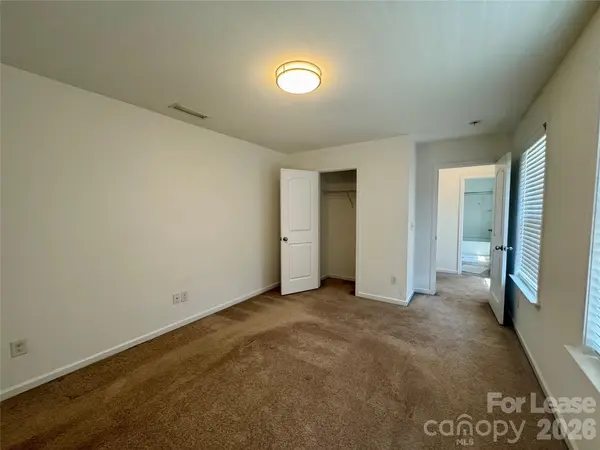 1507 Kellys Landing DR, Mount Holly, NC 28120