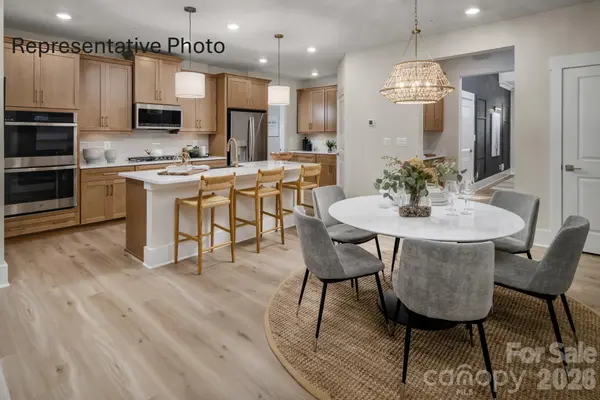 1425 Twin Leaf RD, Fort Mill, SC 29715