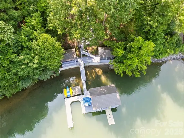 6149 N Shore DR, Nebo, NC 28761