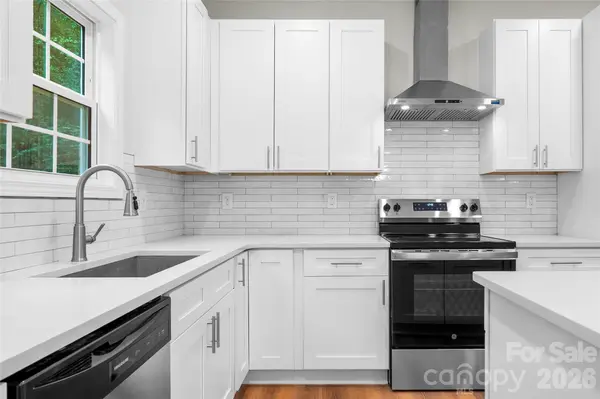 2937 Martin ST, Walkertown, NC 27051