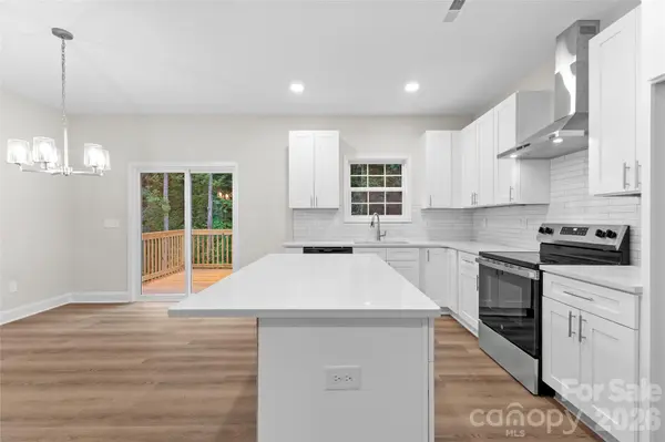 2937 Martin ST, Walkertown, NC 27051
