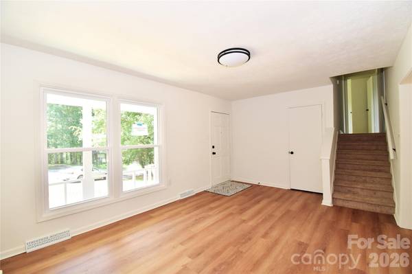 19 S Ridge PL, Arden, NC 28704