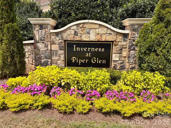 7337 Versailles LN, Charlotte, NC 28277