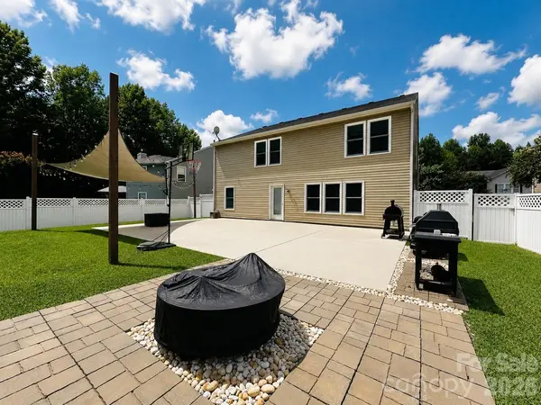 404 Inverness LN, Salisbury, NC 28146