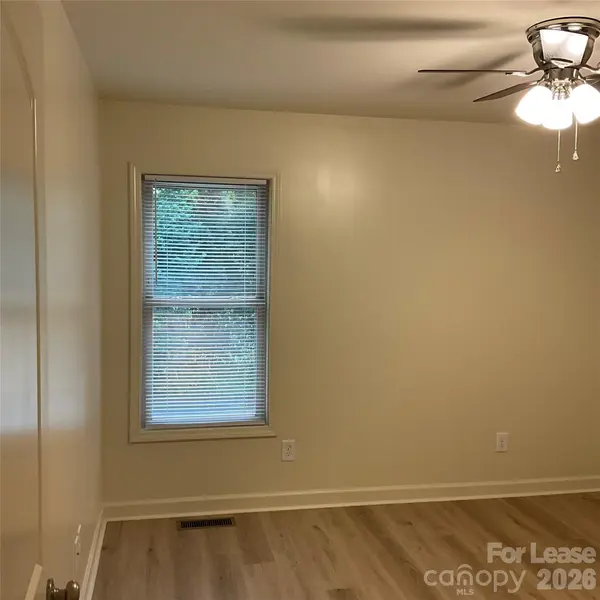 1287 Janice RD, Lincolnton, NC 28092