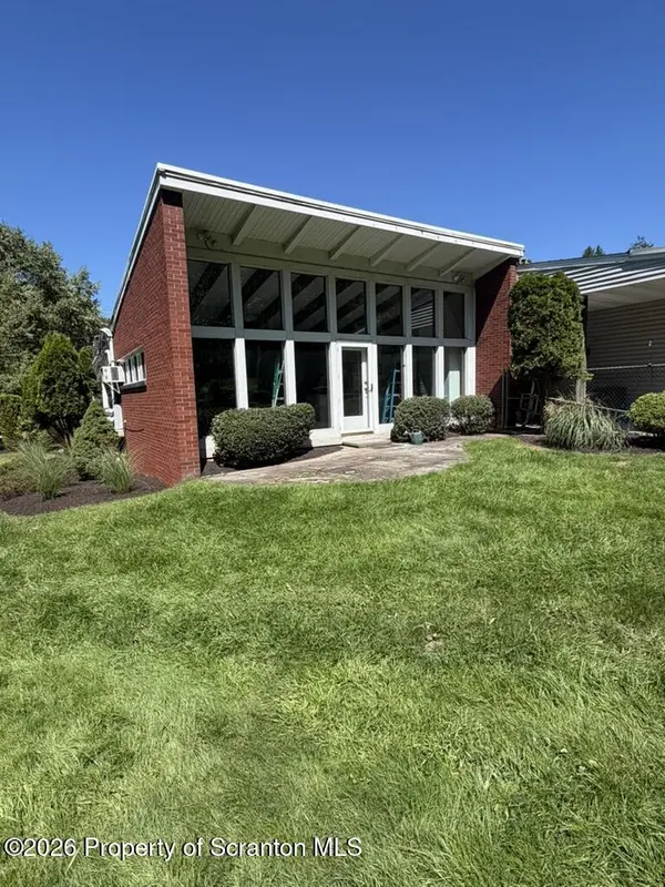 4368 Elmhurst BLVD, Dunmore, PA 18505