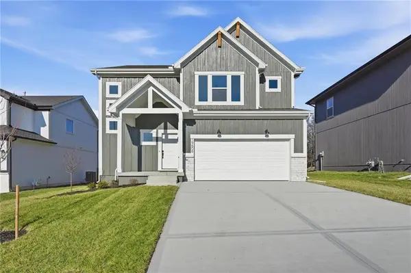 19606 W 195th PL, Spring Hill, KS 66083
