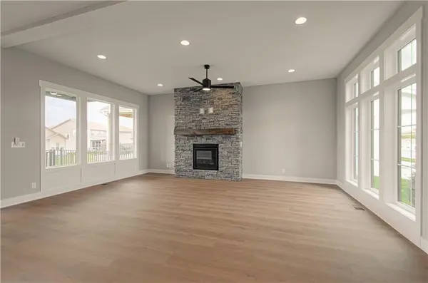 17218 S Heatherwood ST, Olathe, KS 66062