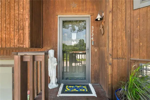 5724 Miami AVE, Kansas City, KS 66106