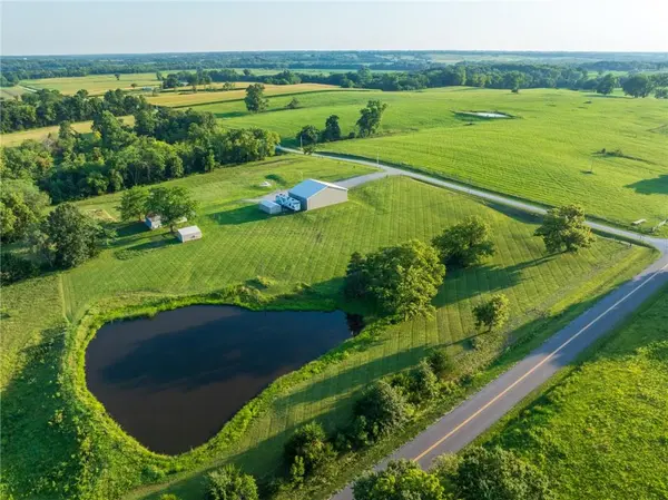 2952 NE Hedge RD, Maysville, MO 64469