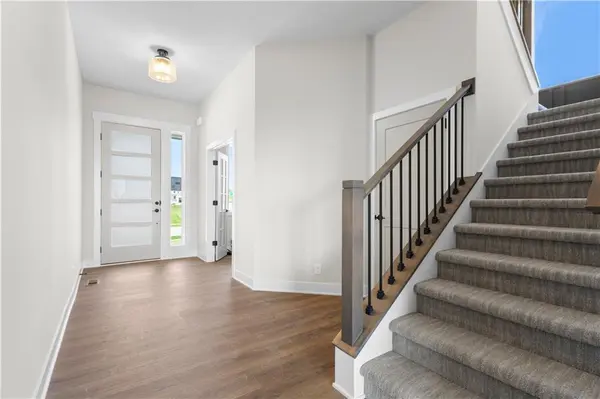 1720 SW Arbor Park DR, Lee's Summit, MO 64082