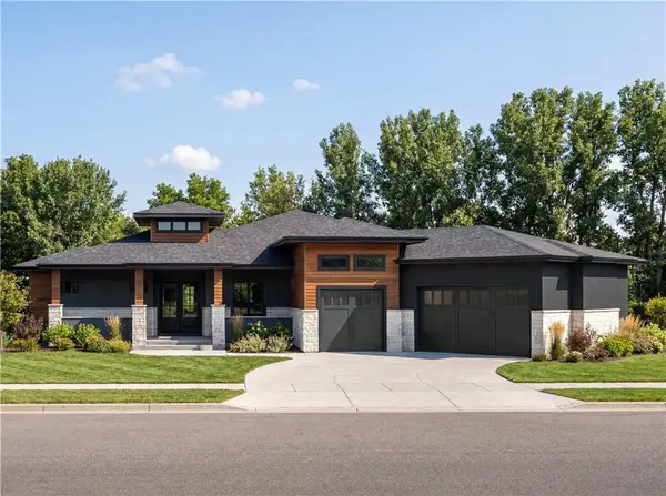 7106 W 185th TER, Overland Park, KS 66085