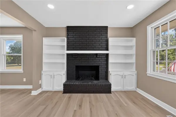 10508 E 241st Ter TER, Peculiar, MO 64078