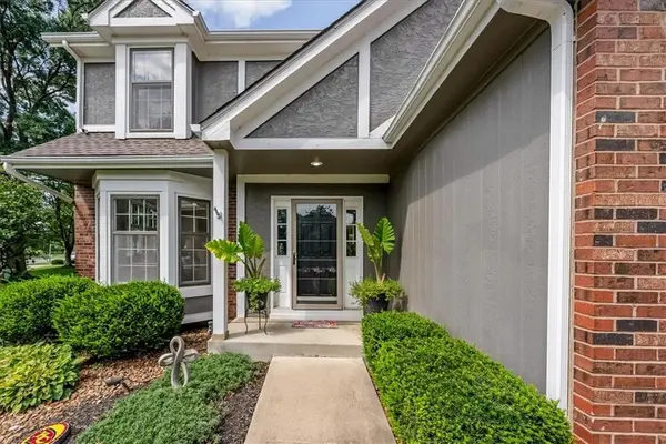 7901 W 152 TER, Overland Park, KS 66223