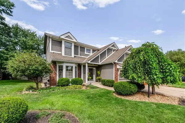 7901 W 152 TER, Overland Park, KS 66223