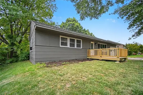 2409 Linden DR, Kansas City, KS 66106