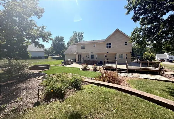 4135 Apple Ridge DR, Sedalia, MO 65301