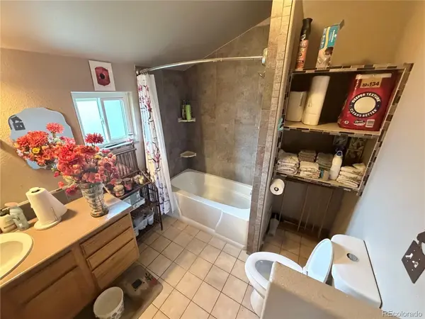 1663 Monroe, Strasburg, CO 80136