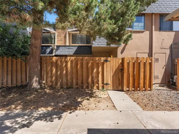 7995 E Mississippi #D7, Denver, CO 80247