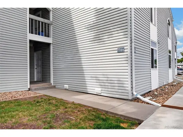 3309 S Monaco Street #A, Denver, CO 80222