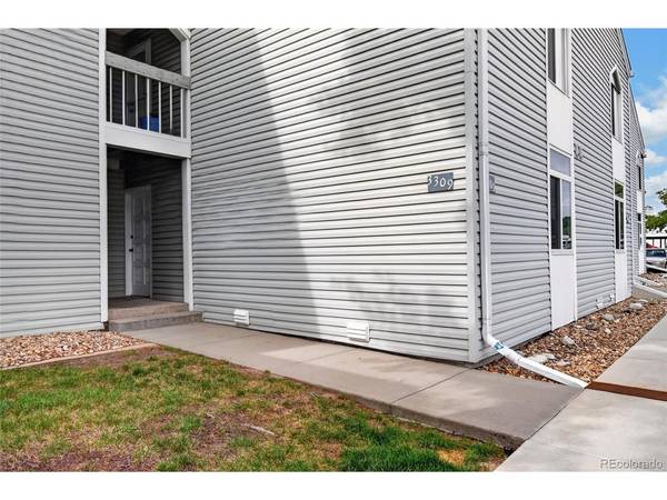 3309 S Monaco Street #A, Denver, CO 80222