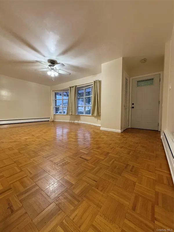 15 Meriam ST ##A (First Floor), Hempstead, NY 11550