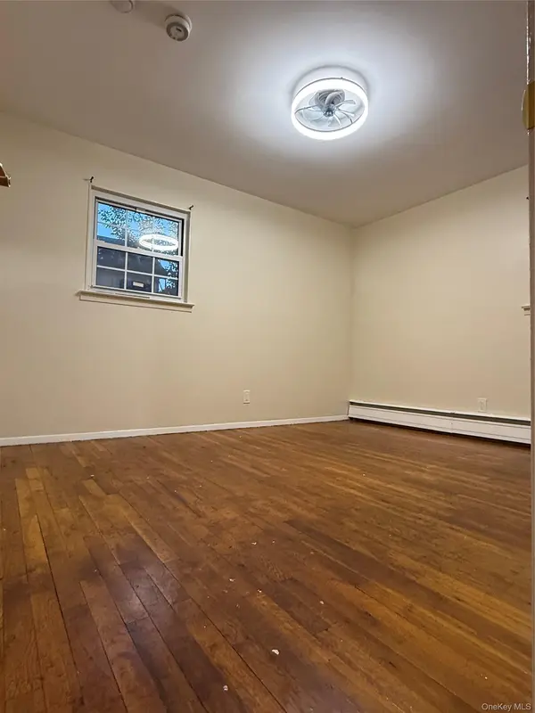15 Meriam ST ##A (First Floor), Hempstead, NY 11550