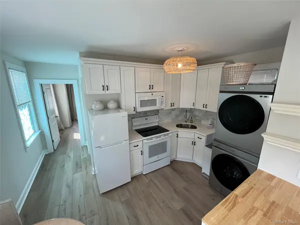 Address not disclosed, Bay Shore, NY 11706