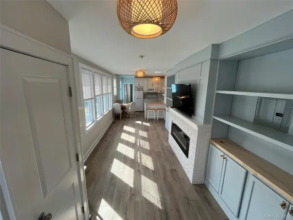 Address not disclosed, Bay Shore, NY 11706