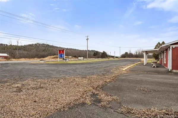 11051 State Route 9W, Coxsackie, NY 12051