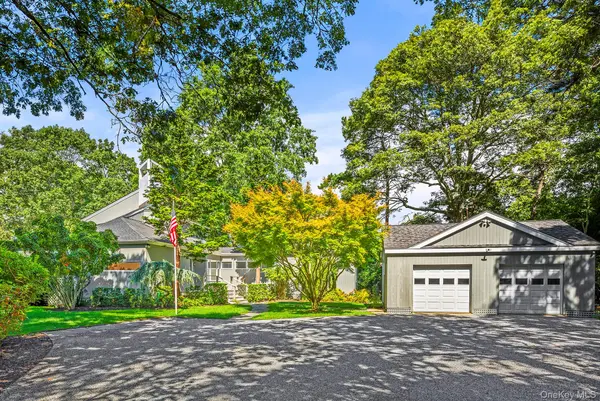 1 Acorn PATH, Quogue, NY 11959