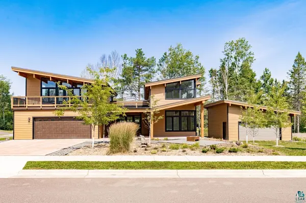 311 Hartley Hills Lane, Duluth, MN 55803