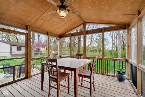 11573 Creek Side LN, Carmel, IN 46033