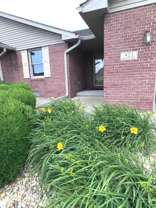 423 Alexander DR, Seymour, IN 47274