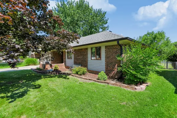 5706 Riva Ridge DR, Indianapolis, IN 46237