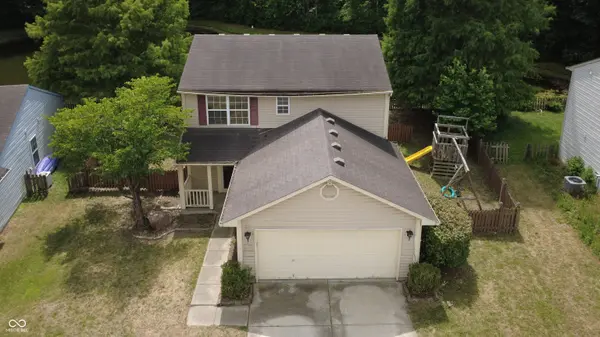 6739 Wandering WAY, Indianapolis, IN 46241