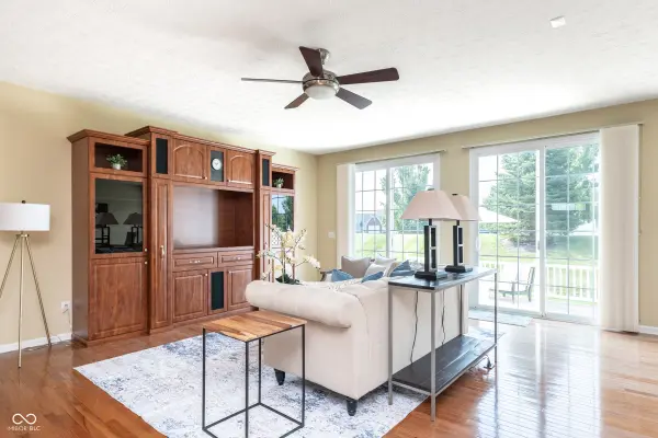 16195 Oliver ST, Fishers, IN 46037